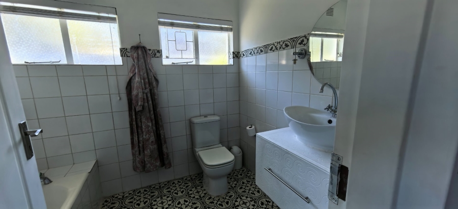 7 Bedroom Property for Sale in Old Place Western Cape